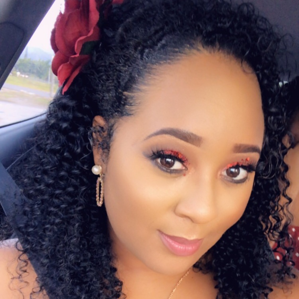 Meet your Posher, Astoria